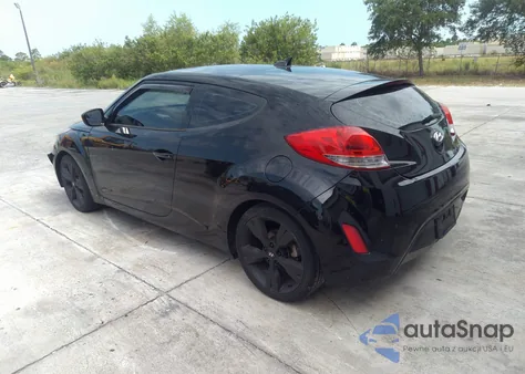 2016 Hyundai Veloster z USA, uszkodzony, nr VIN KMHTC6ADXGU263619